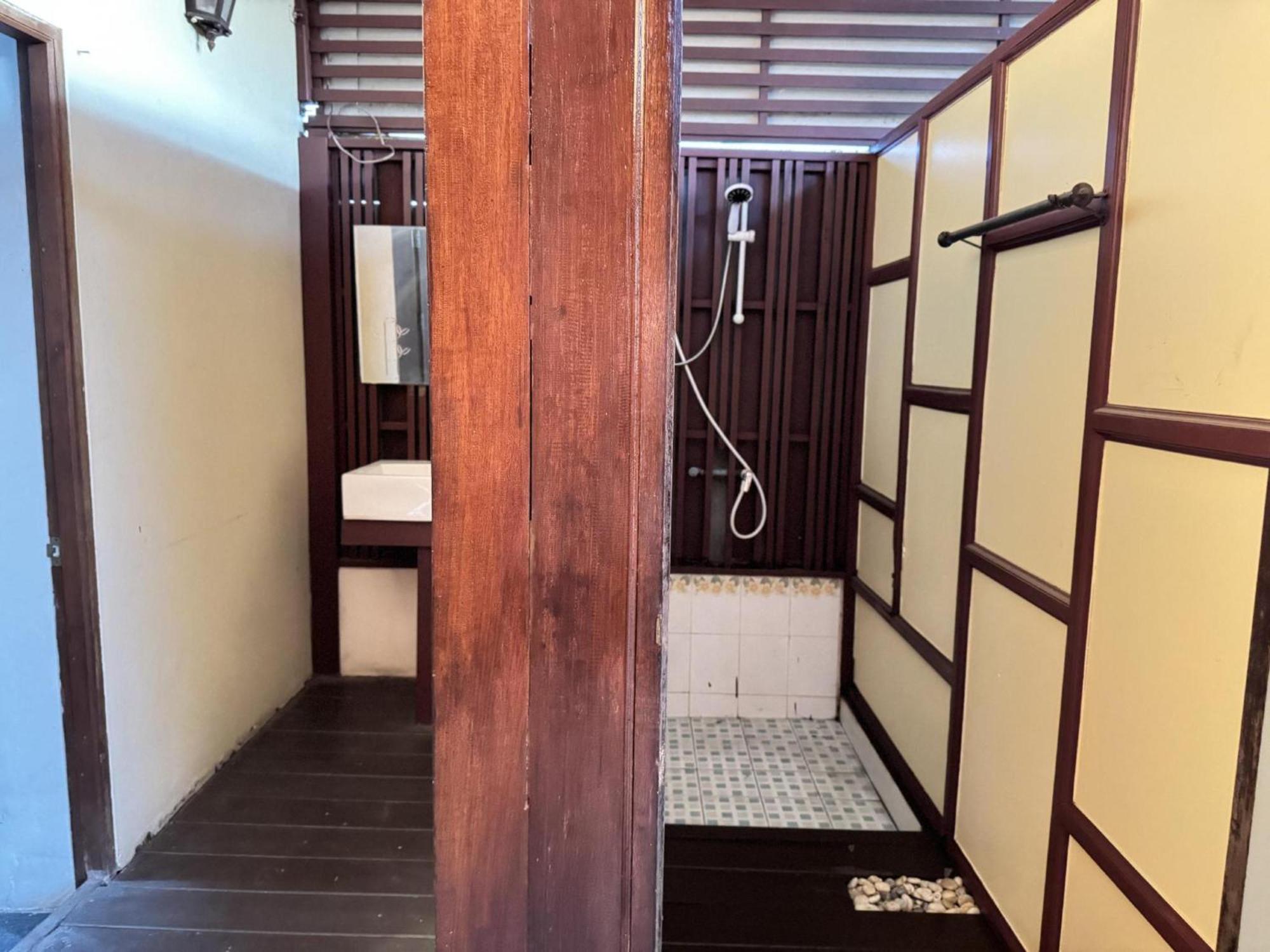 Collection O Bupamontra Chiangmai Hotell Chiang Mai Exteriör bild