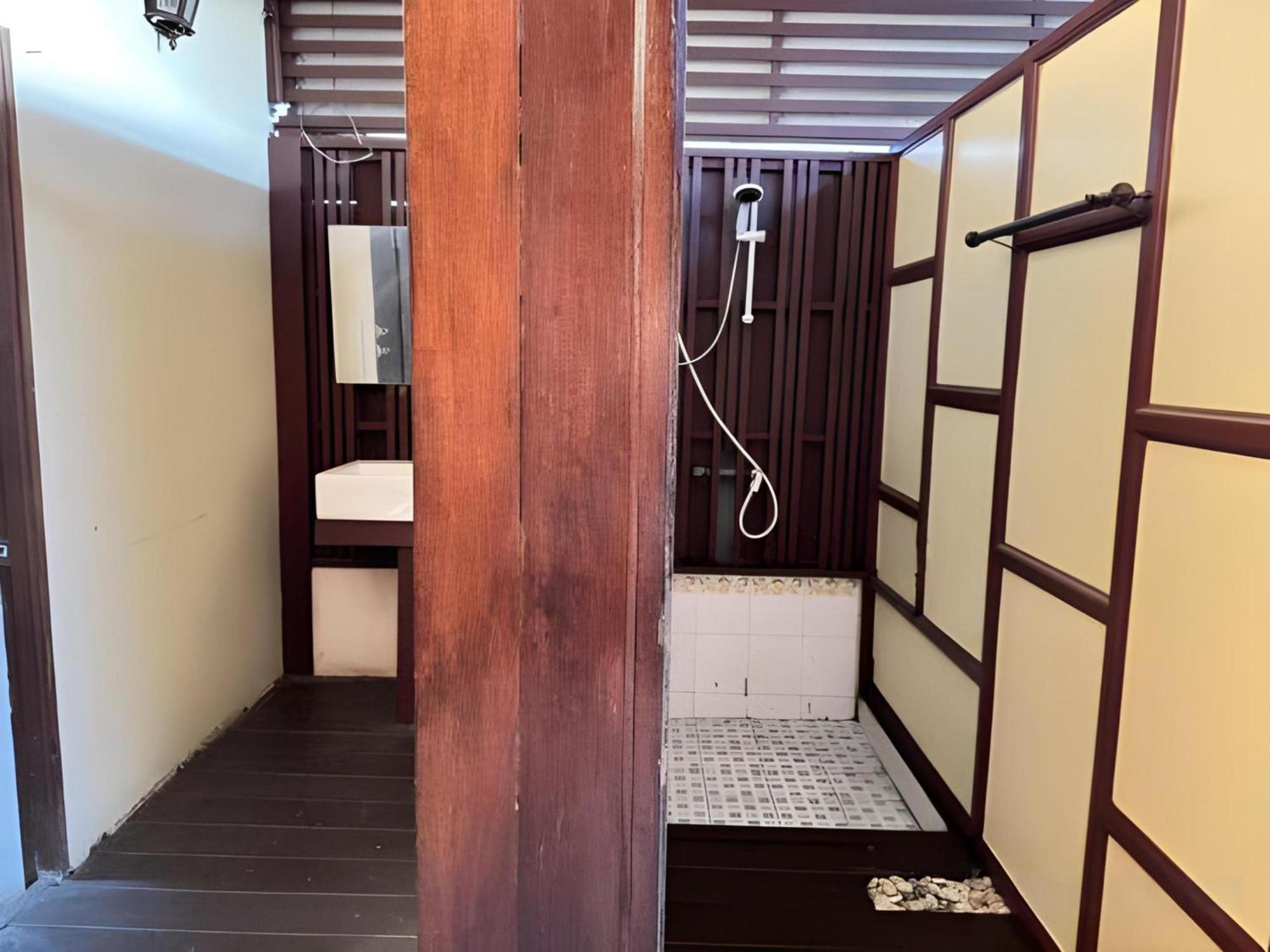 Collection O Bupamontra Chiangmai Hotell Chiang Mai Exteriör bild