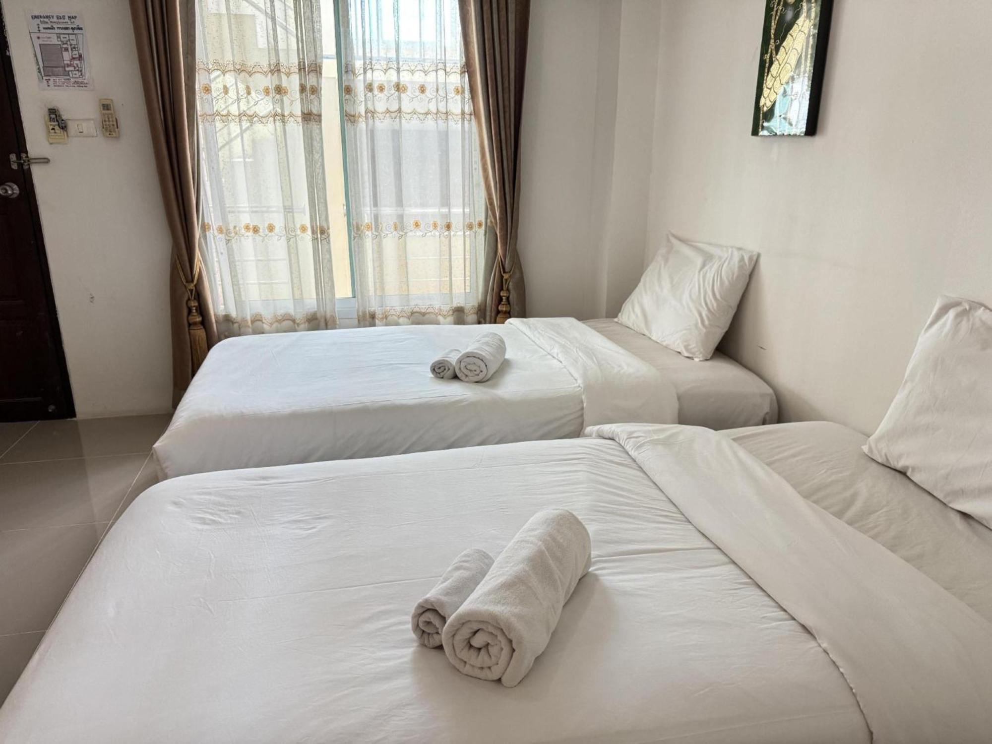 Collection O Bupamontra Chiangmai Hotell Chiang Mai Exteriör bild