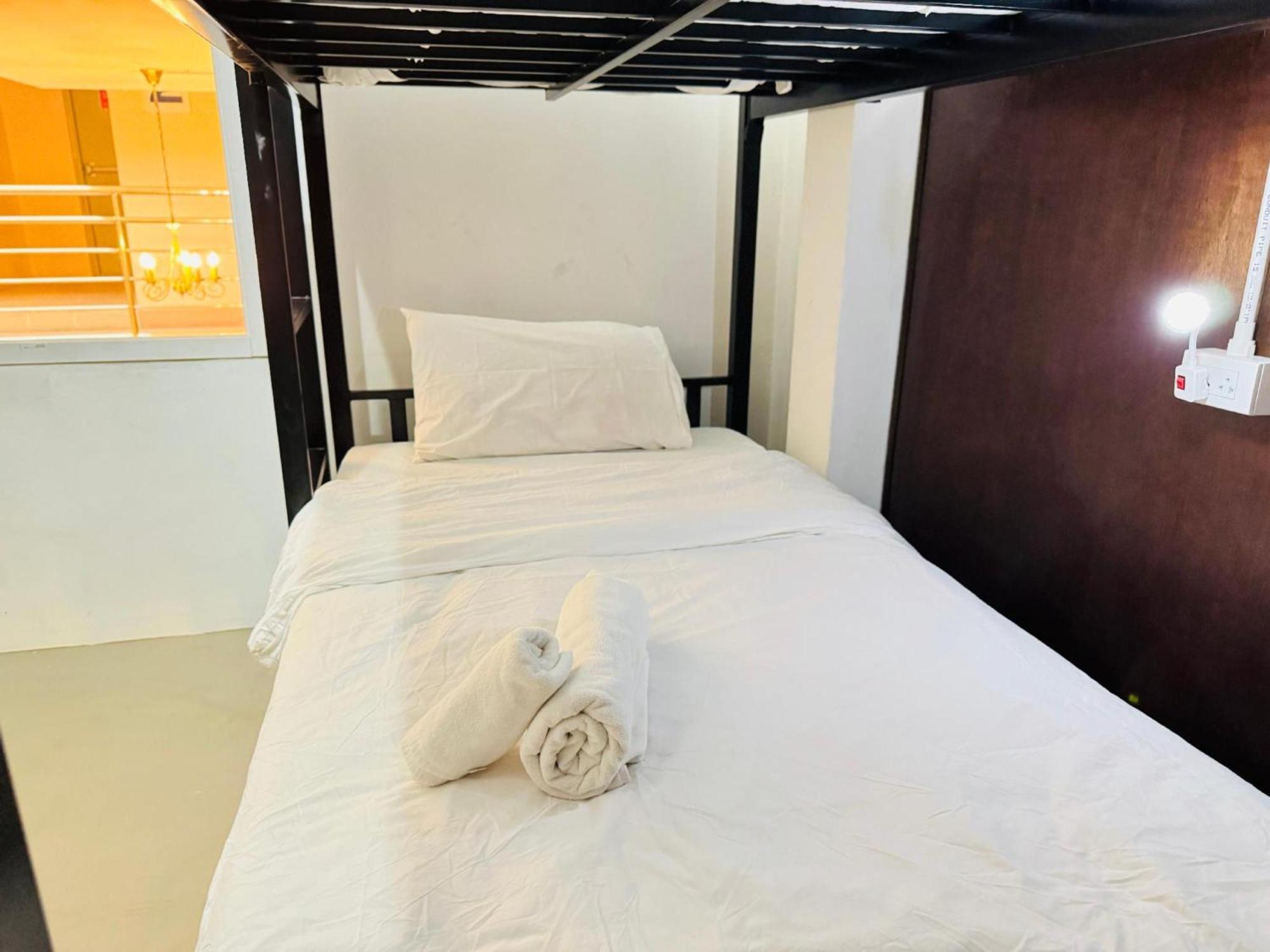 Collection O Bupamontra Chiangmai Hotell Chiang Mai Exteriör bild