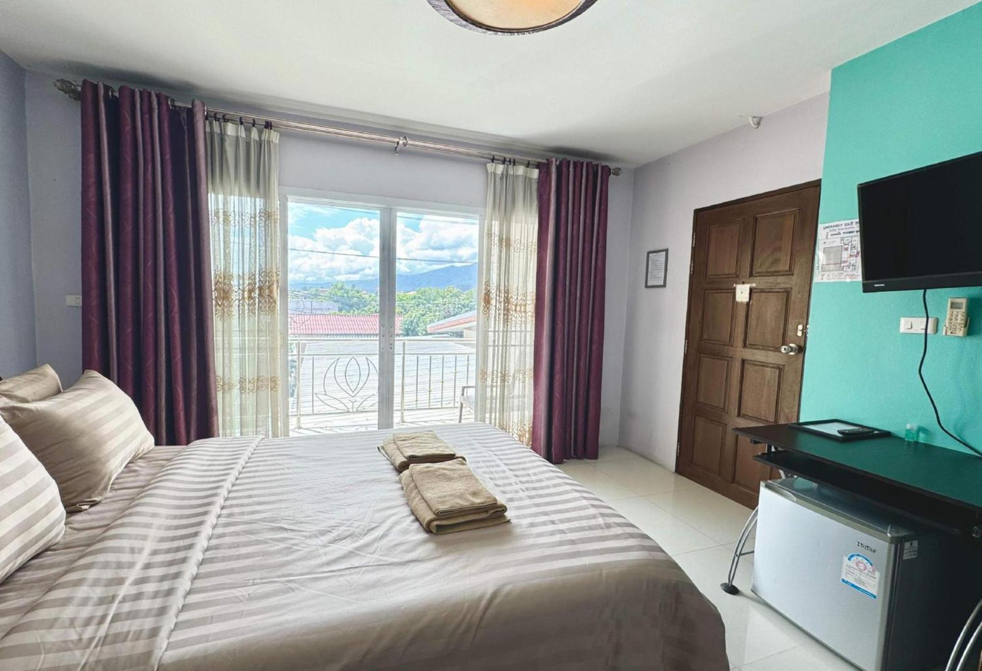 Collection O Bupamontra Chiangmai Hotell Chiang Mai Exteriör bild