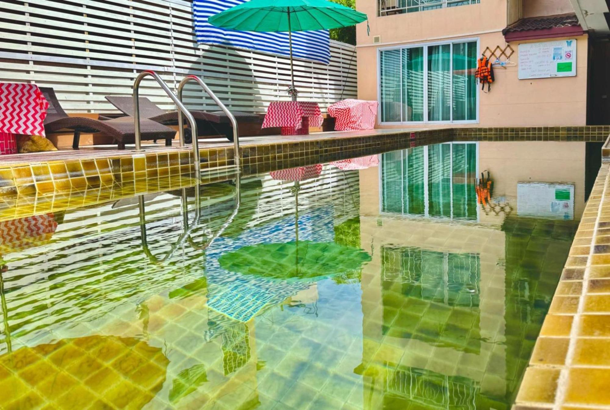 Collection O Bupamontra Chiangmai Hotell Chiang Mai Exteriör bild